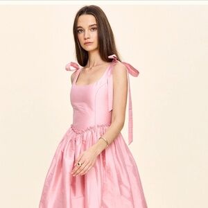 Louise New York Marie Dress in Tea Rose